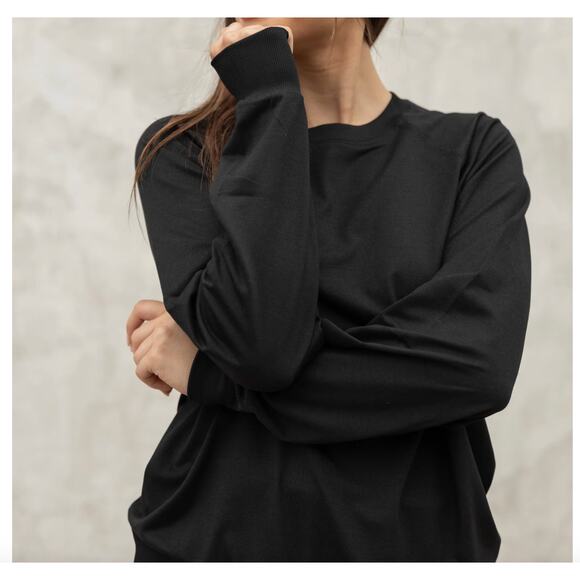 NWT Feat Unisex The Standard Crewneck Sweatshirt Roam Fabric Size XL Color Black - Picture 2 of 5